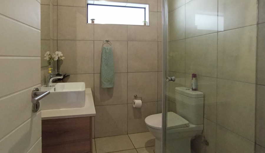 4 Bedroom Property for Sale in Six Fountains Estate Gauteng