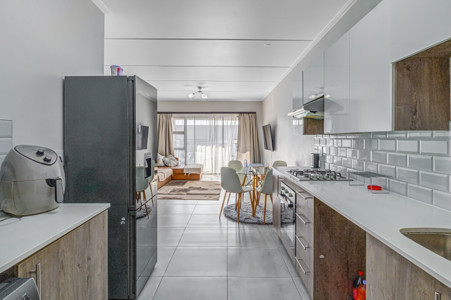 2 Bedroom Property for Sale in Glen Marais Gauteng