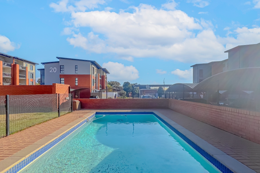 2 Bedroom Property for Sale in Glen Marais Gauteng