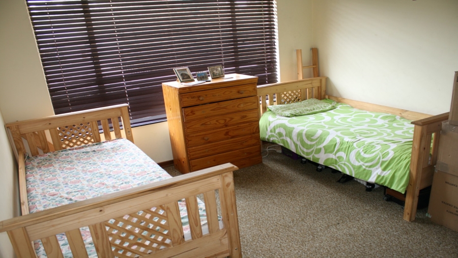 To Let 3 Bedroom Property for Rent in Petervale Gauteng