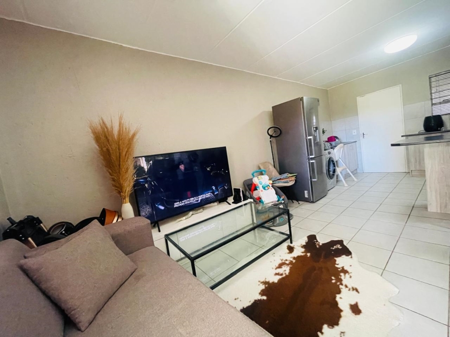To Let 2 Bedroom Property for Rent in Wilgeheuwel Gauteng