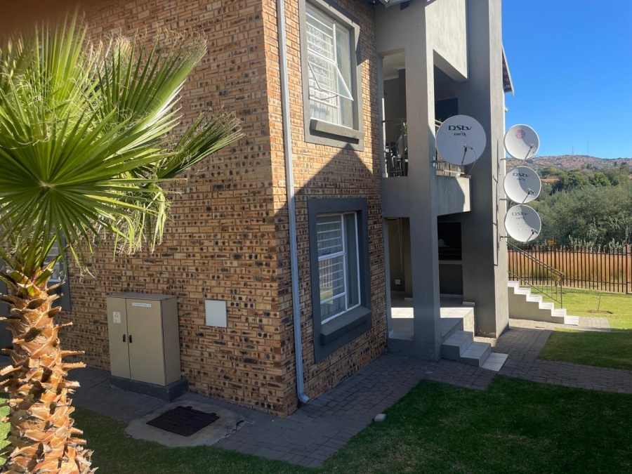 To Let 2 Bedroom Property for Rent in Wilgeheuwel Gauteng