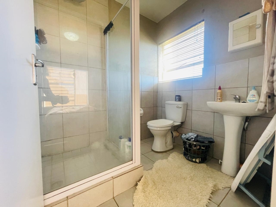 To Let 2 Bedroom Property for Rent in Wilgeheuwel Gauteng