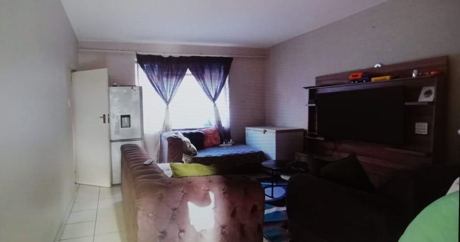 2 Bedroom Property for Sale in Baileys Muckleneuk Gauteng