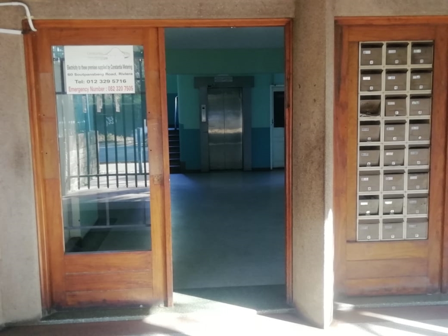 2 Bedroom Property for Sale in Baileys Muckleneuk Gauteng
