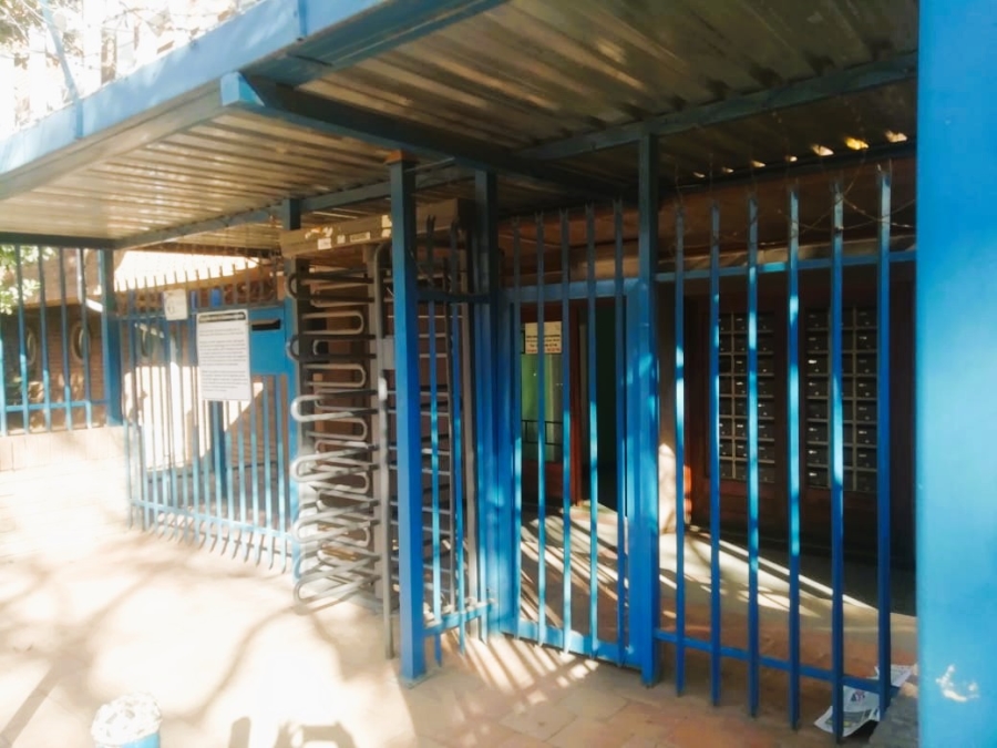 2 Bedroom Property for Sale in Baileys Muckleneuk Gauteng