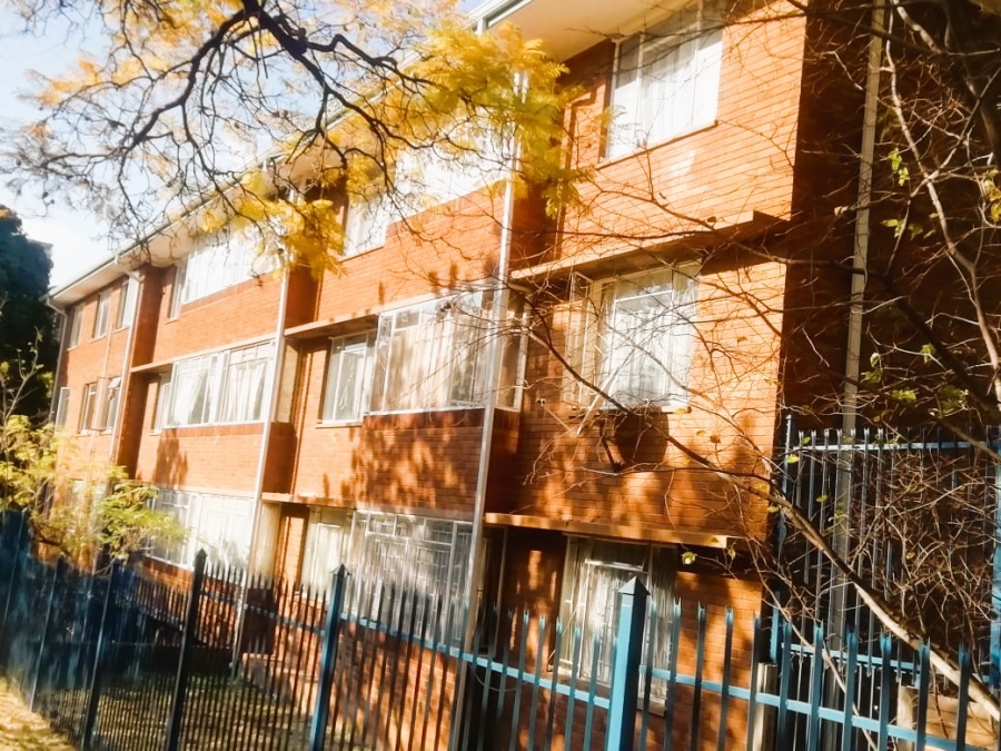 2 Bedroom Property for Sale in Baileys Muckleneuk Gauteng