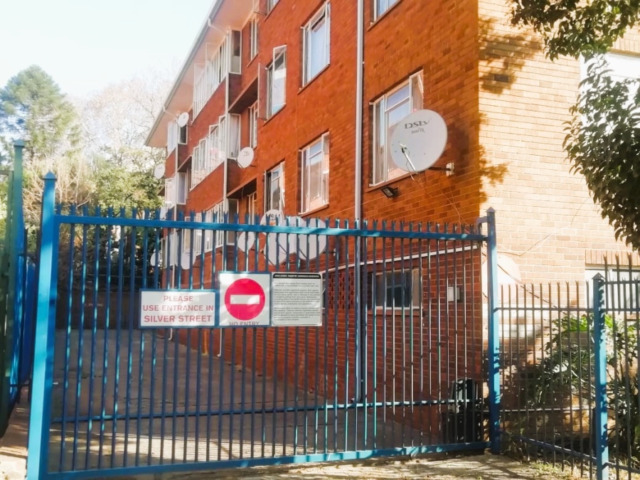 2 Bedroom Property for Sale in Baileys Muckleneuk Gauteng