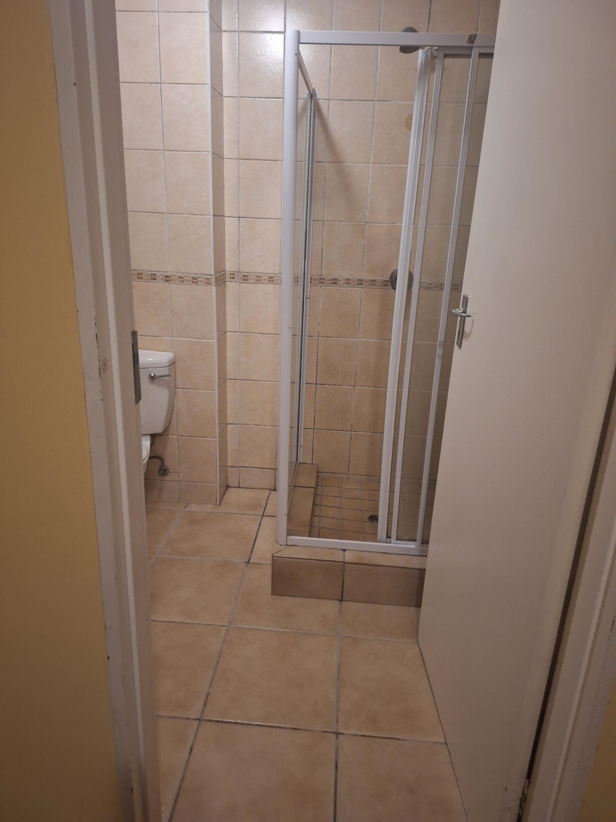 To Let 2 Bedroom Property for Rent in Castleview Gauteng