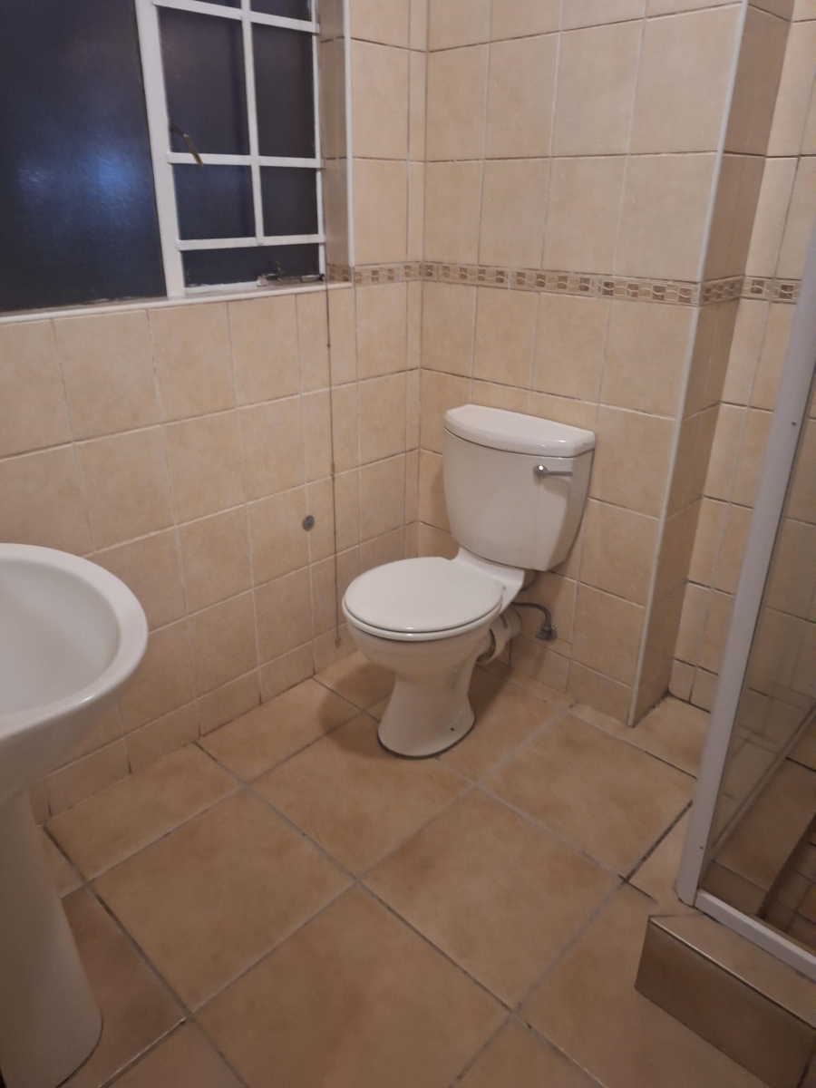 To Let 2 Bedroom Property for Rent in Castleview Gauteng