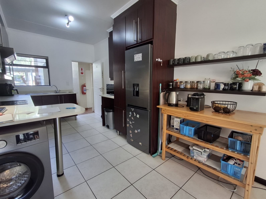 2 Bedroom Property for Sale in Greenstone Hill Gauteng