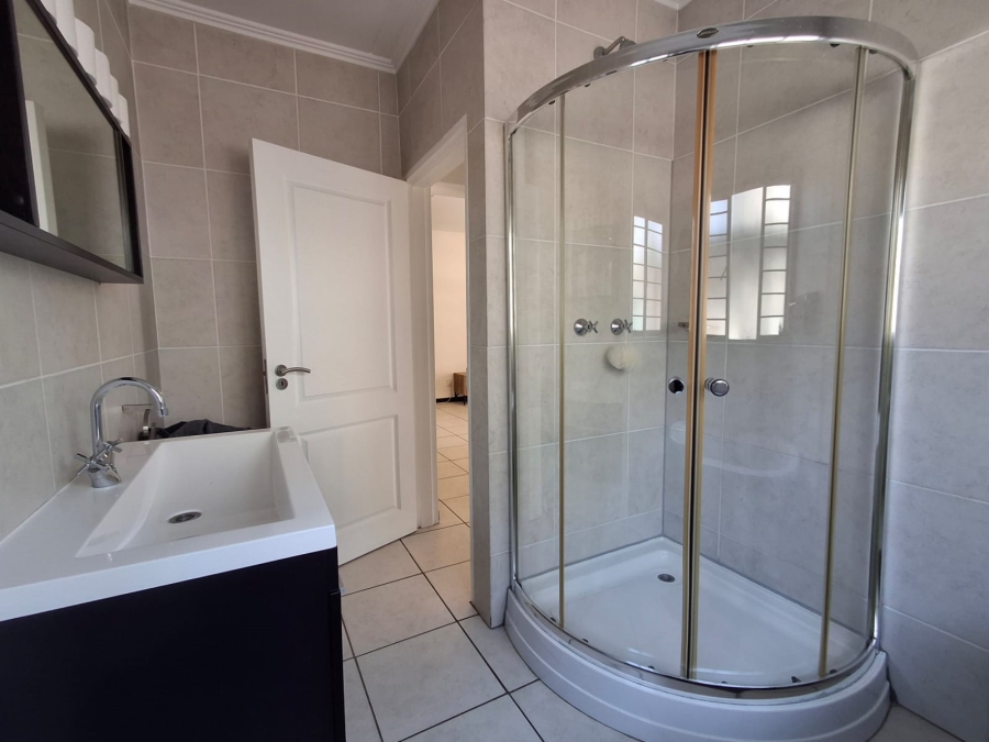 2 Bedroom Property for Sale in Greenstone Hill Gauteng