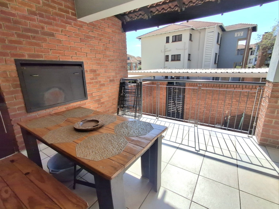 2 Bedroom Property for Sale in Greenstone Hill Gauteng