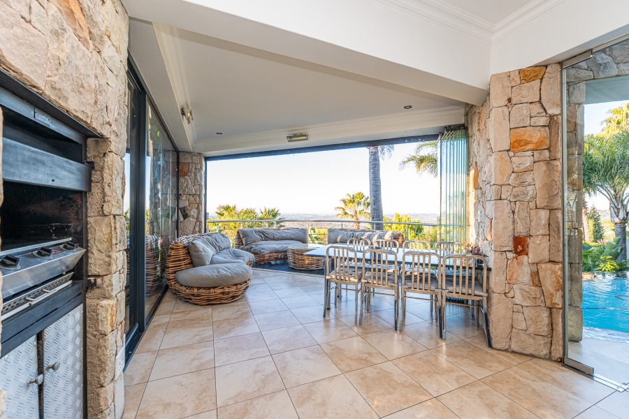 4 Bedroom Property for Sale in Constantia Kloof Gauteng