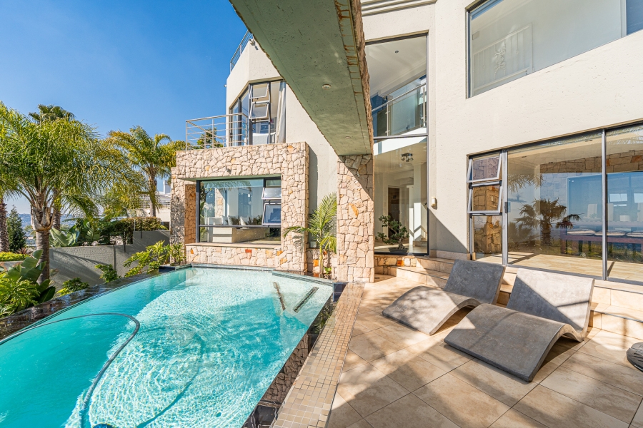 4 Bedroom Property for Sale in Constantia Kloof Gauteng