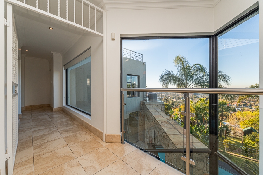 4 Bedroom Property for Sale in Constantia Kloof Gauteng