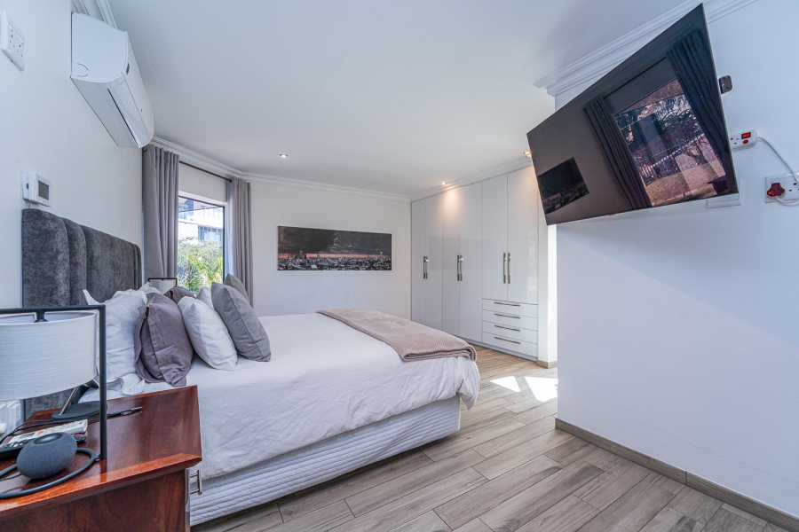 4 Bedroom Property for Sale in Constantia Kloof Gauteng