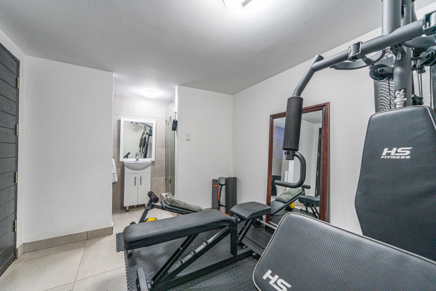 4 Bedroom Property for Sale in Constantia Kloof Gauteng