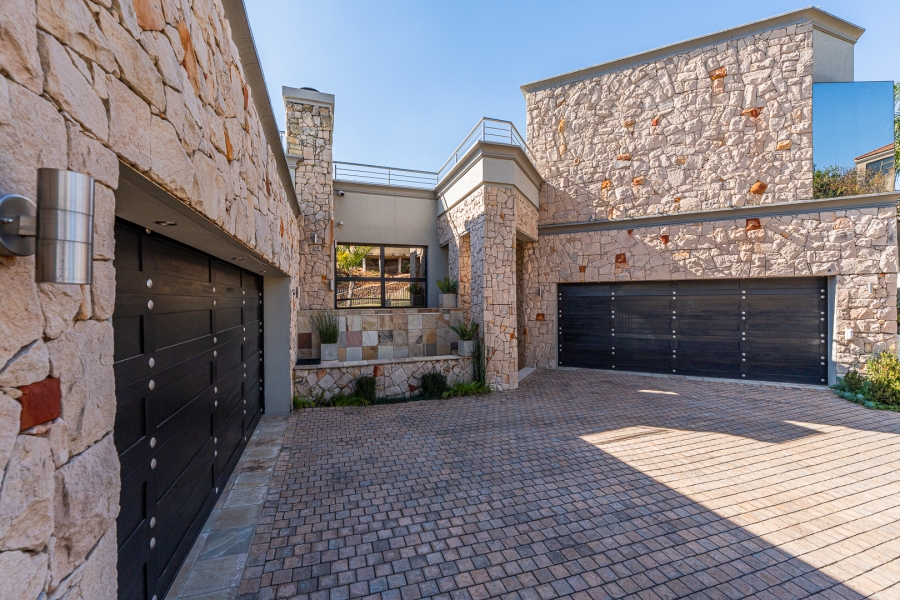 4 Bedroom Property for Sale in Constantia Kloof Gauteng