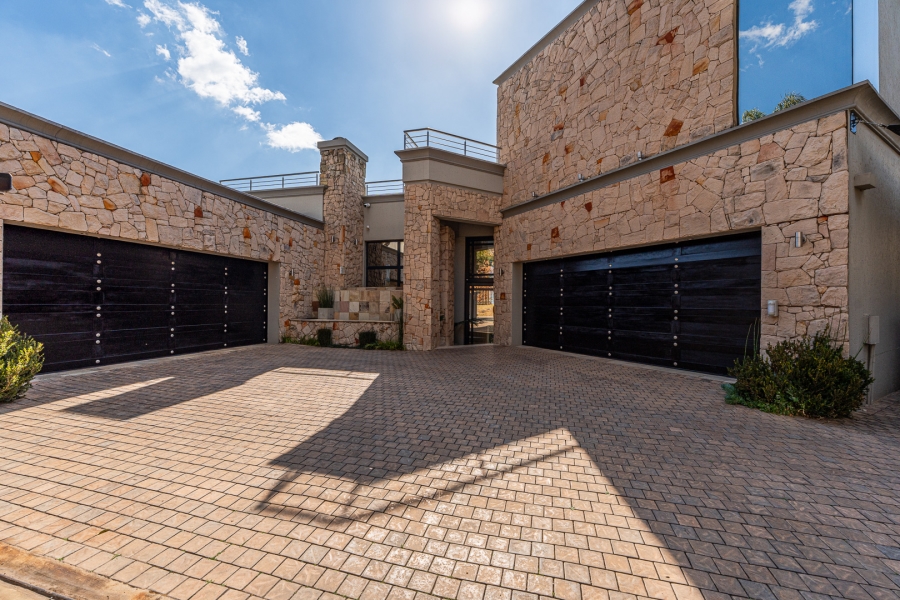 4 Bedroom Property for Sale in Constantia Kloof Gauteng