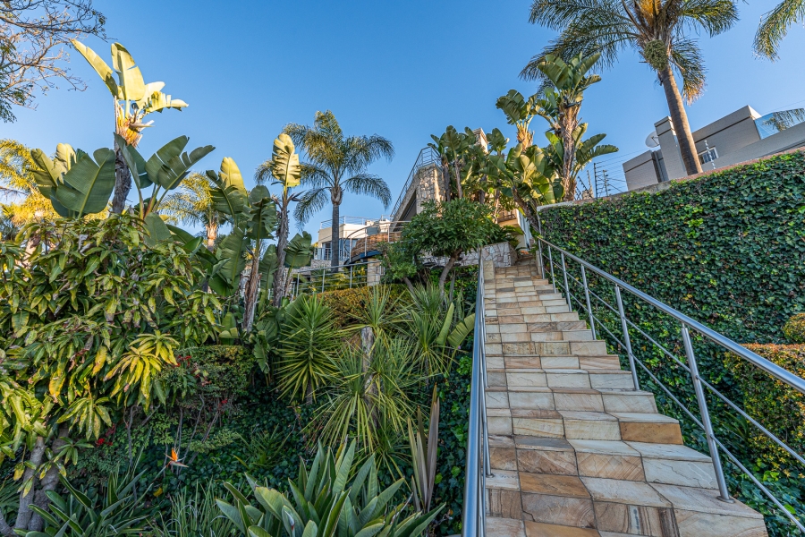 4 Bedroom Property for Sale in Constantia Kloof Gauteng