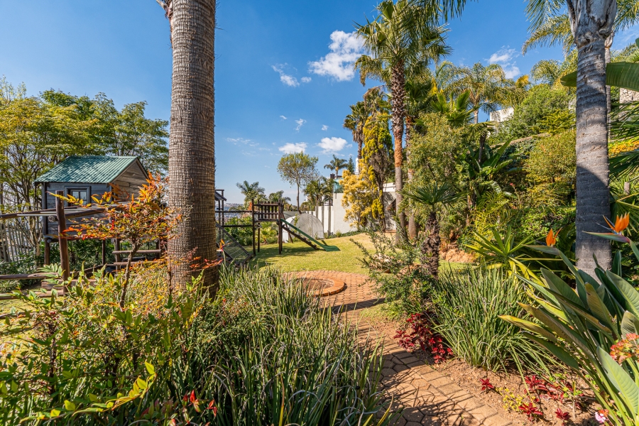 4 Bedroom Property for Sale in Constantia Kloof Gauteng