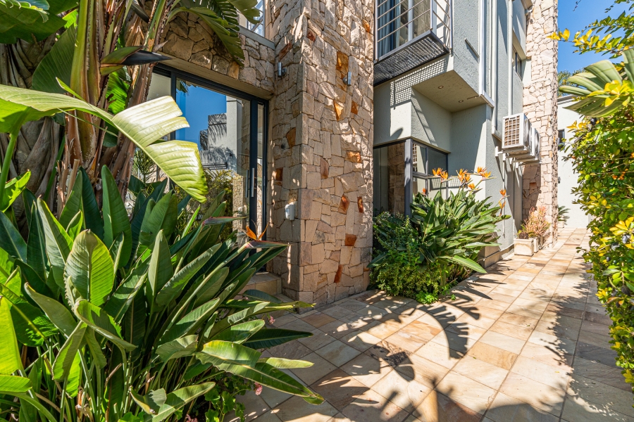4 Bedroom Property for Sale in Constantia Kloof Gauteng