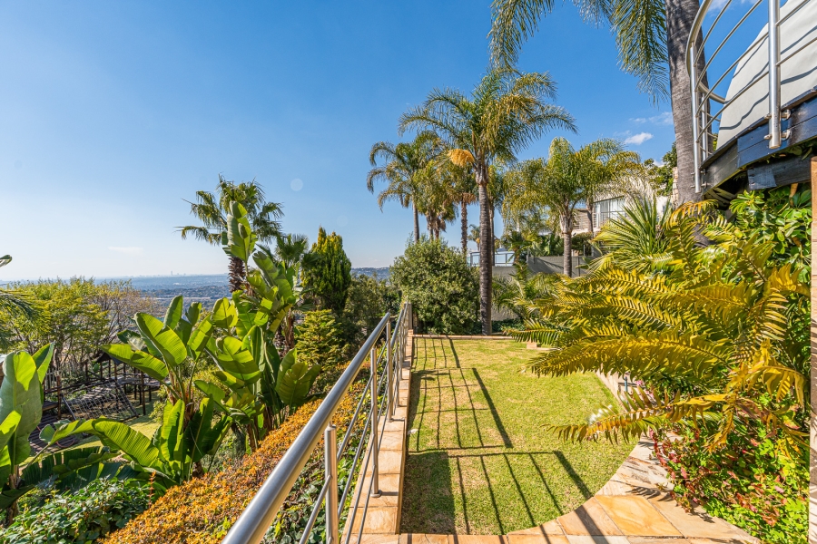 4 Bedroom Property for Sale in Constantia Kloof Gauteng