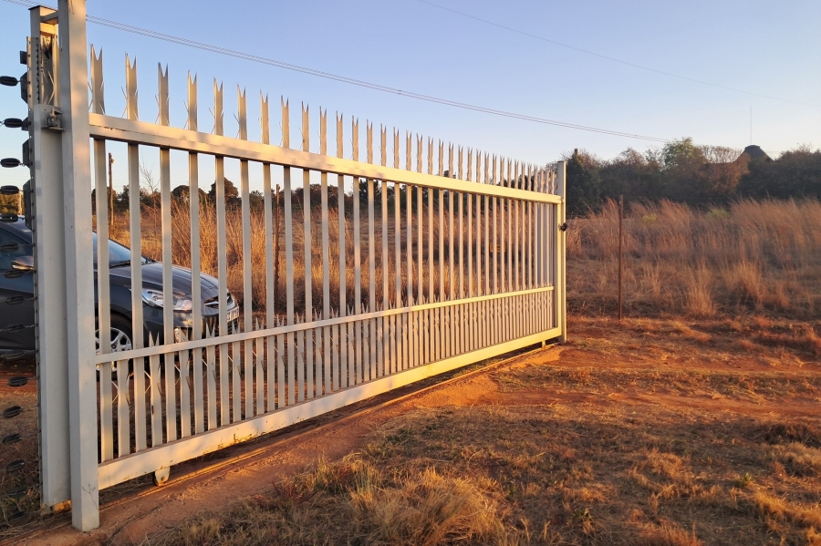0 Bedroom Property for Sale in Zwavelpoort Gauteng