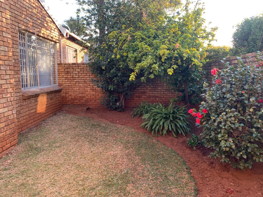 4 Bedroom Property for Sale in Die Wilgers Gauteng