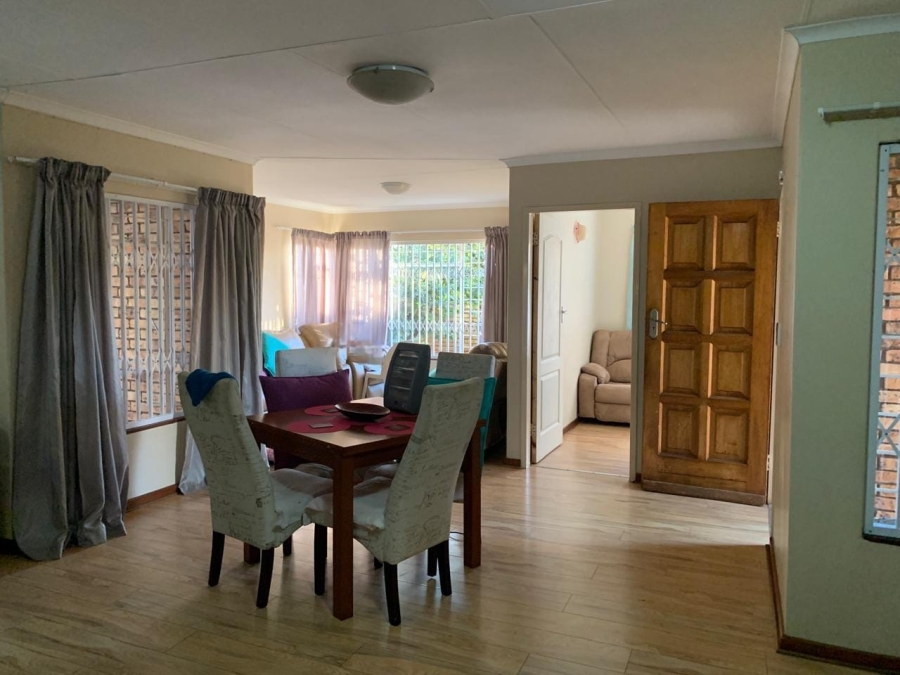 4 Bedroom Property for Sale in Die Wilgers Gauteng