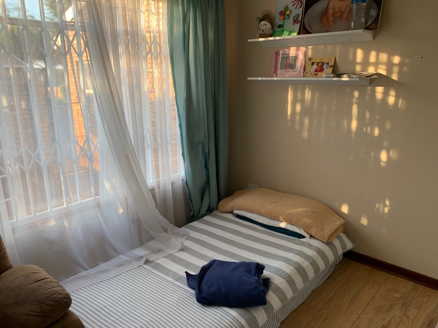 4 Bedroom Property for Sale in Die Wilgers Gauteng