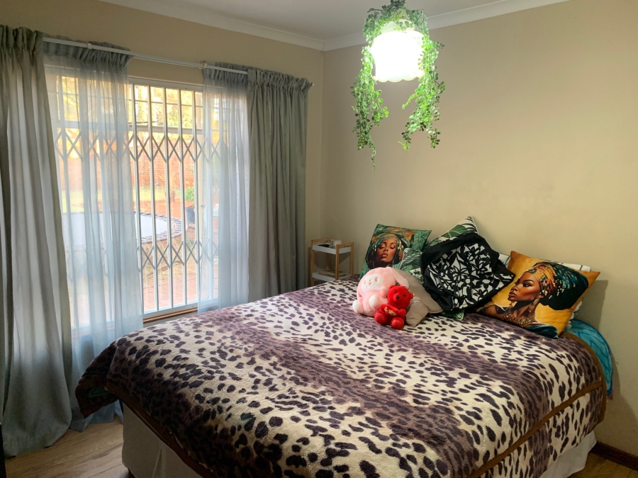 4 Bedroom Property for Sale in Die Wilgers Gauteng