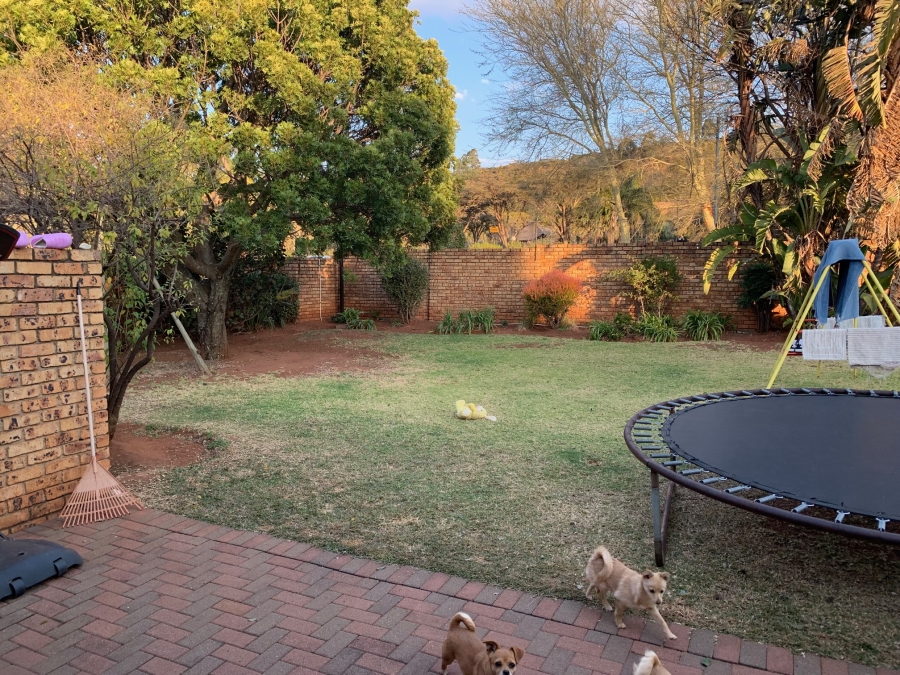 4 Bedroom Property for Sale in Die Wilgers Gauteng