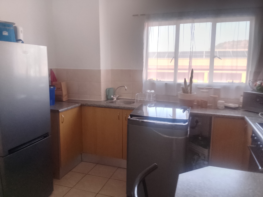 2 Bedroom Property for Sale in Meredale Gauteng