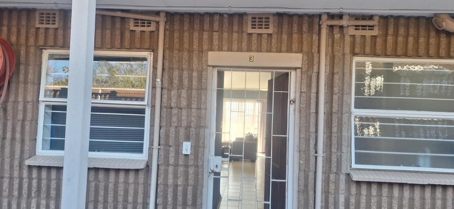 2 Bedroom Property for Sale in Silverfields Gauteng