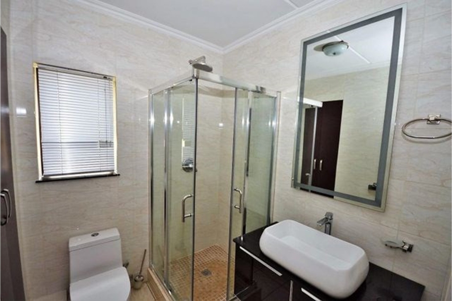 To Let 3 Bedroom Property for Rent in Fourways Gauteng