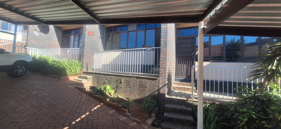2 Bedroom Property for Sale in Silverfields Gauteng