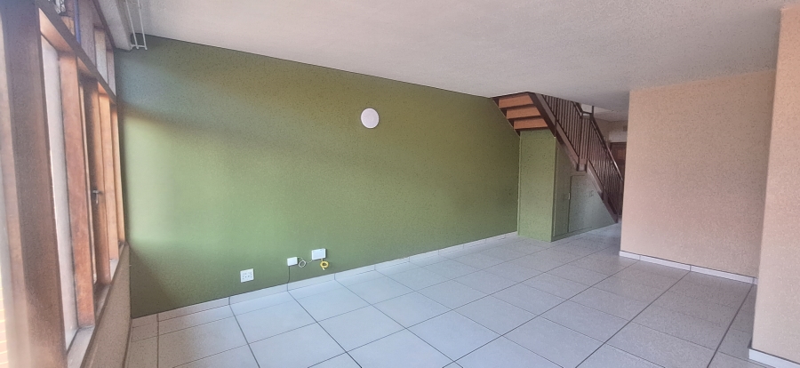 2 Bedroom Property for Sale in Silverfields Gauteng