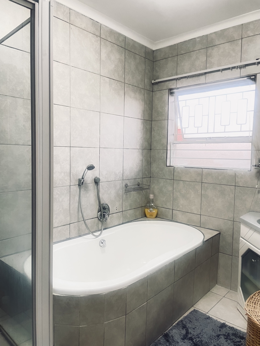 3 Bedroom Property for Sale in Sunninghill Gauteng