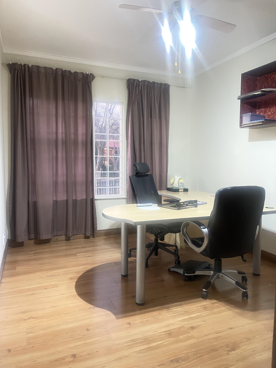 3 Bedroom Property for Sale in Sunninghill Gauteng