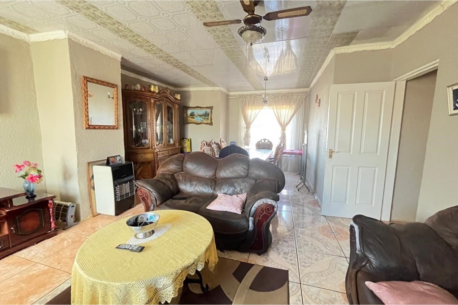 3 Bedroom Property for Sale in Sebokeng Zone 14 Gauteng