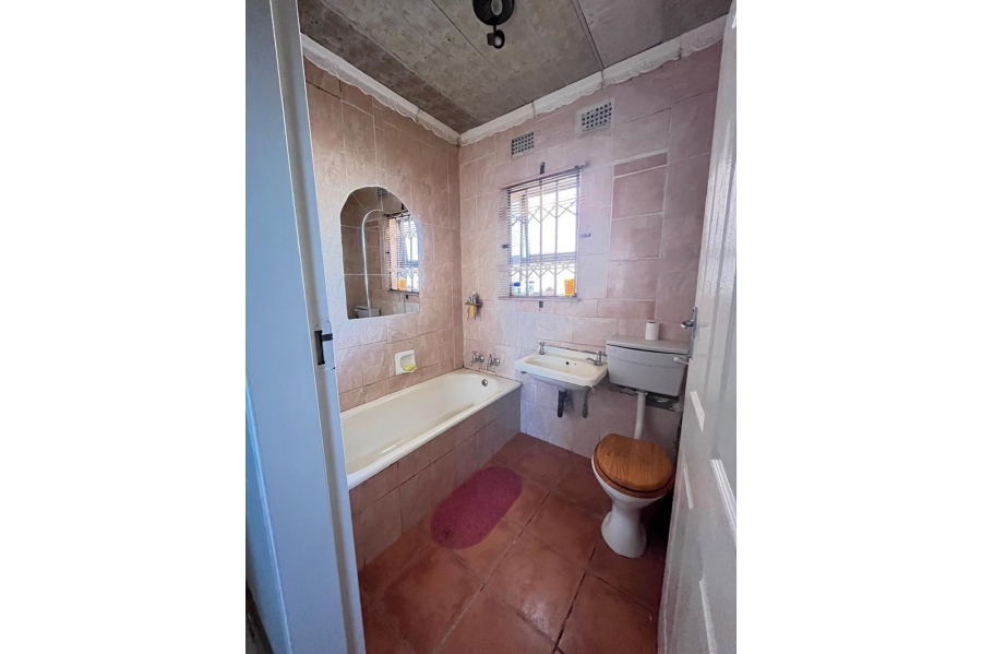 3 Bedroom Property for Sale in Sebokeng Zone 14 Gauteng