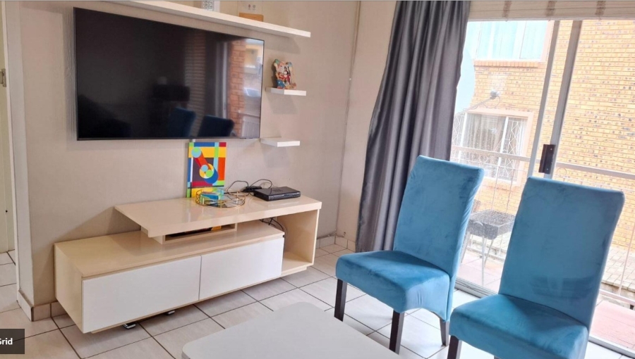 2 Bedroom Property for Sale in Towerby Gauteng