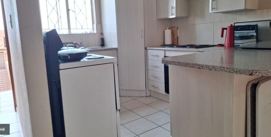 2 Bedroom Property for Sale in Towerby Gauteng