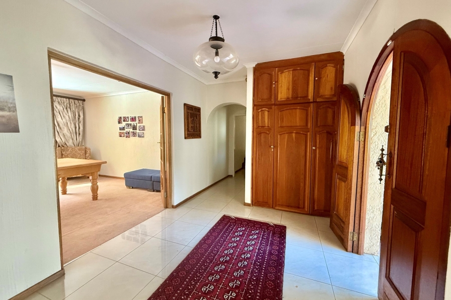 To Let 4 Bedroom Property for Rent in Weltevreden Park Gauteng