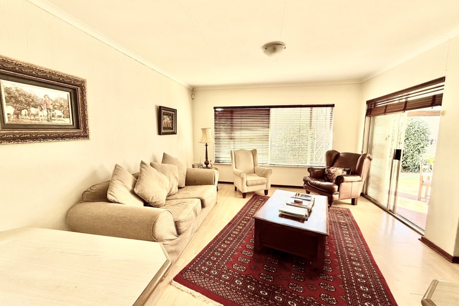 To Let 4 Bedroom Property for Rent in Weltevreden Park Gauteng