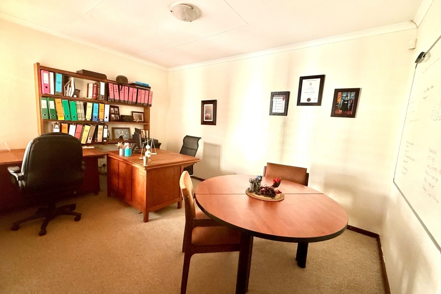 To Let 4 Bedroom Property for Rent in Weltevreden Park Gauteng