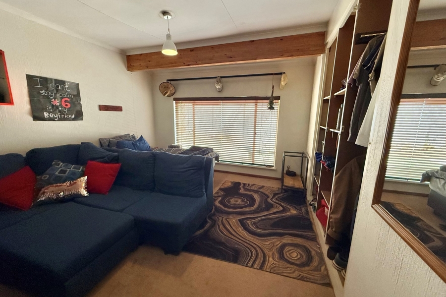 To Let 4 Bedroom Property for Rent in Weltevreden Park Gauteng