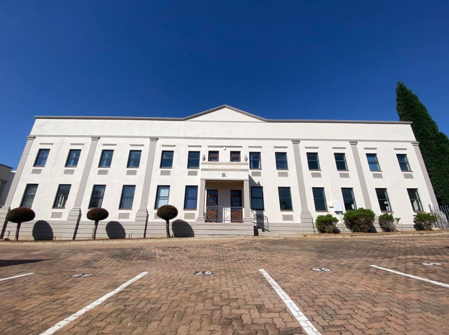 To Let commercial Property for Rent in Randjespark Gauteng